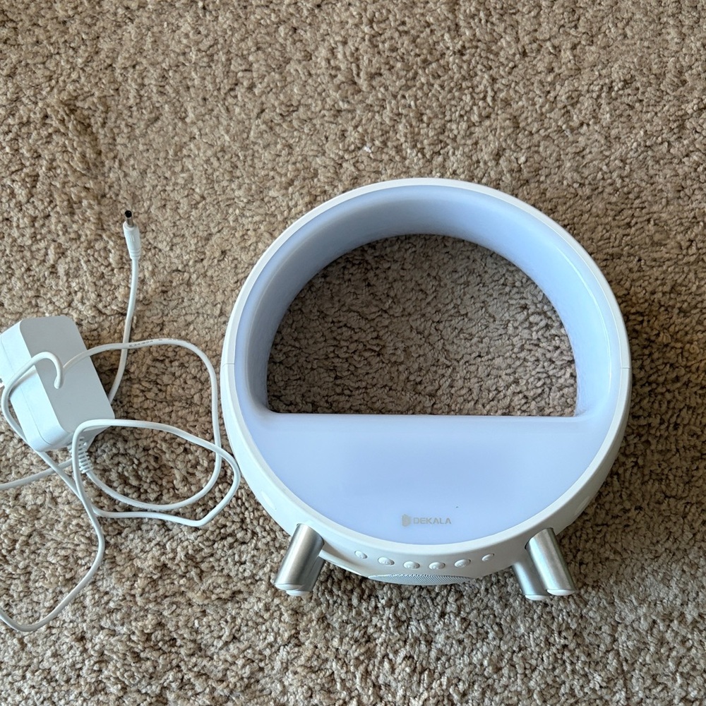 Dekala Arches Smart Sleep Alarm Clock with Wireless Charging